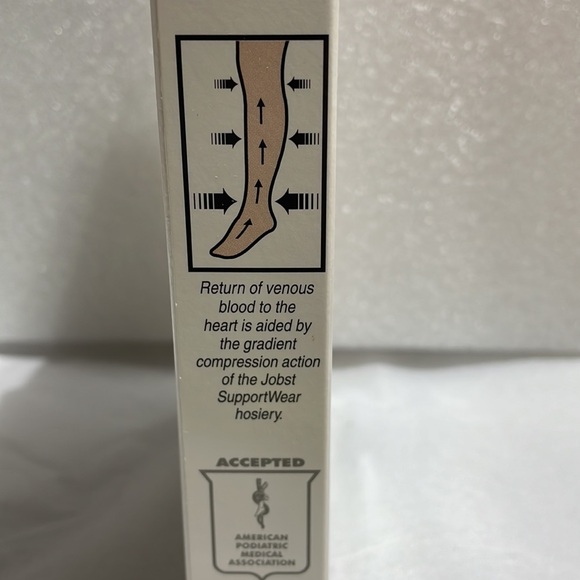 Vintage Jobst Ultra-Sheer knee-hi M, Off-Black - Picture 7 of 8